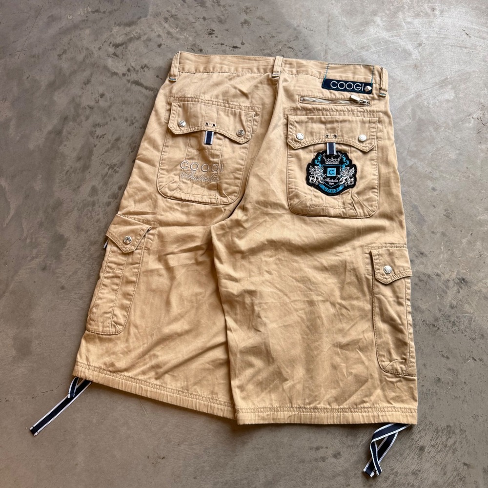 Coogi Australia Mens Khaki Cargo Shorts Tan Embroidered Crest Size 36 Hip Hop